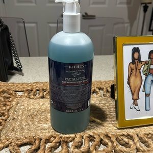 Kiehl’s facial fuel face wash
